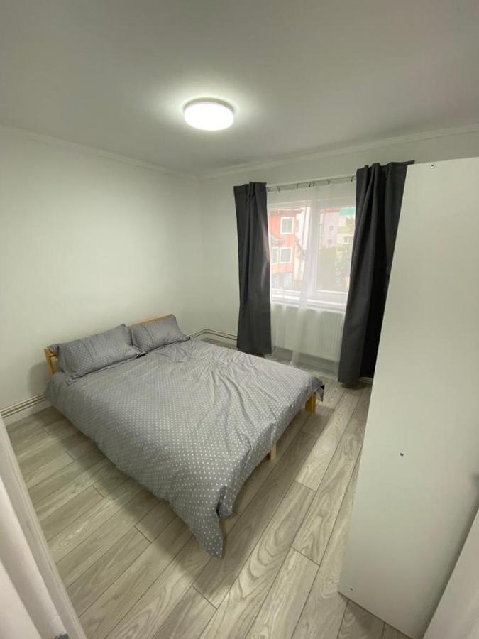Apartament Apartment Lugoj Bagian luar foto